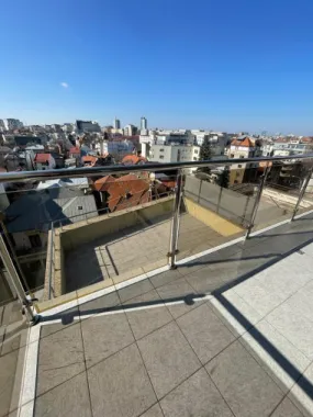 Ag BRASADAS închiriază BIROU 171mp Et 6 si 7 zona ROMANA.