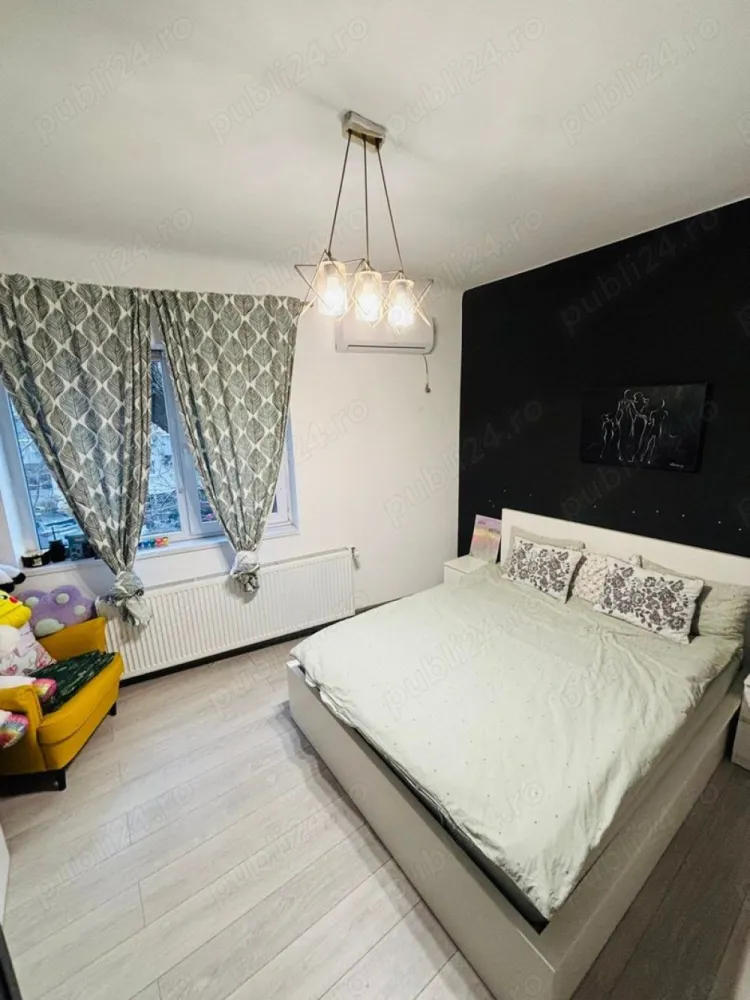 Vanzare apartament 3 camere