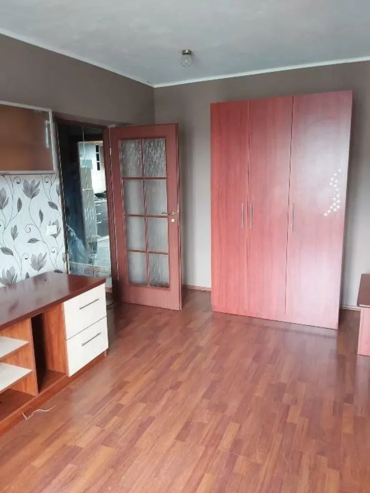 Inchiriere apartament 2 camere Unirii - Inchiriez apartament, zona Unirii, Natiunile Unite, et6/6, mobilat si utilat, aer conditionat. Detalii la tel..Pret negociabil.