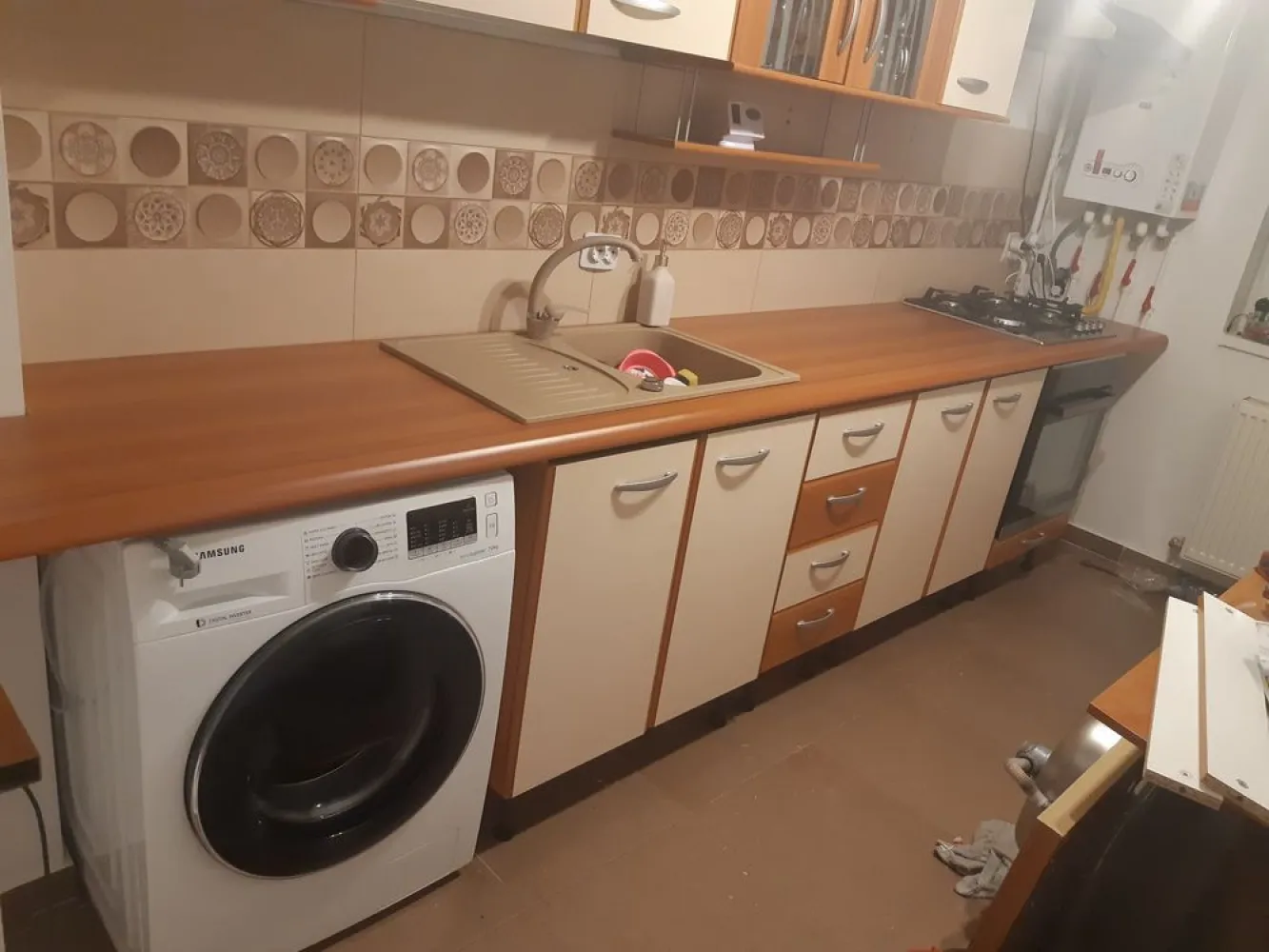 Vand apartament cu 2 camere NU GARSONIERA dubla si loc de parcare