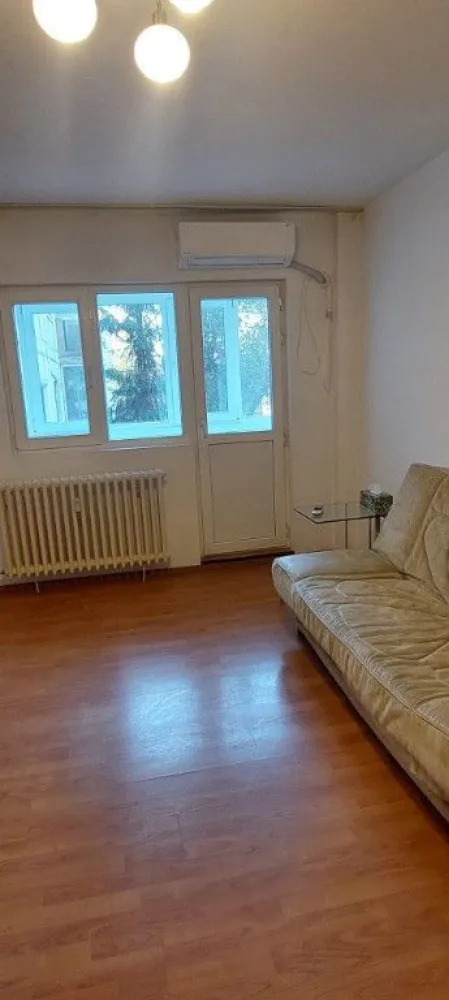 Proprietar apartament 2 camere central
