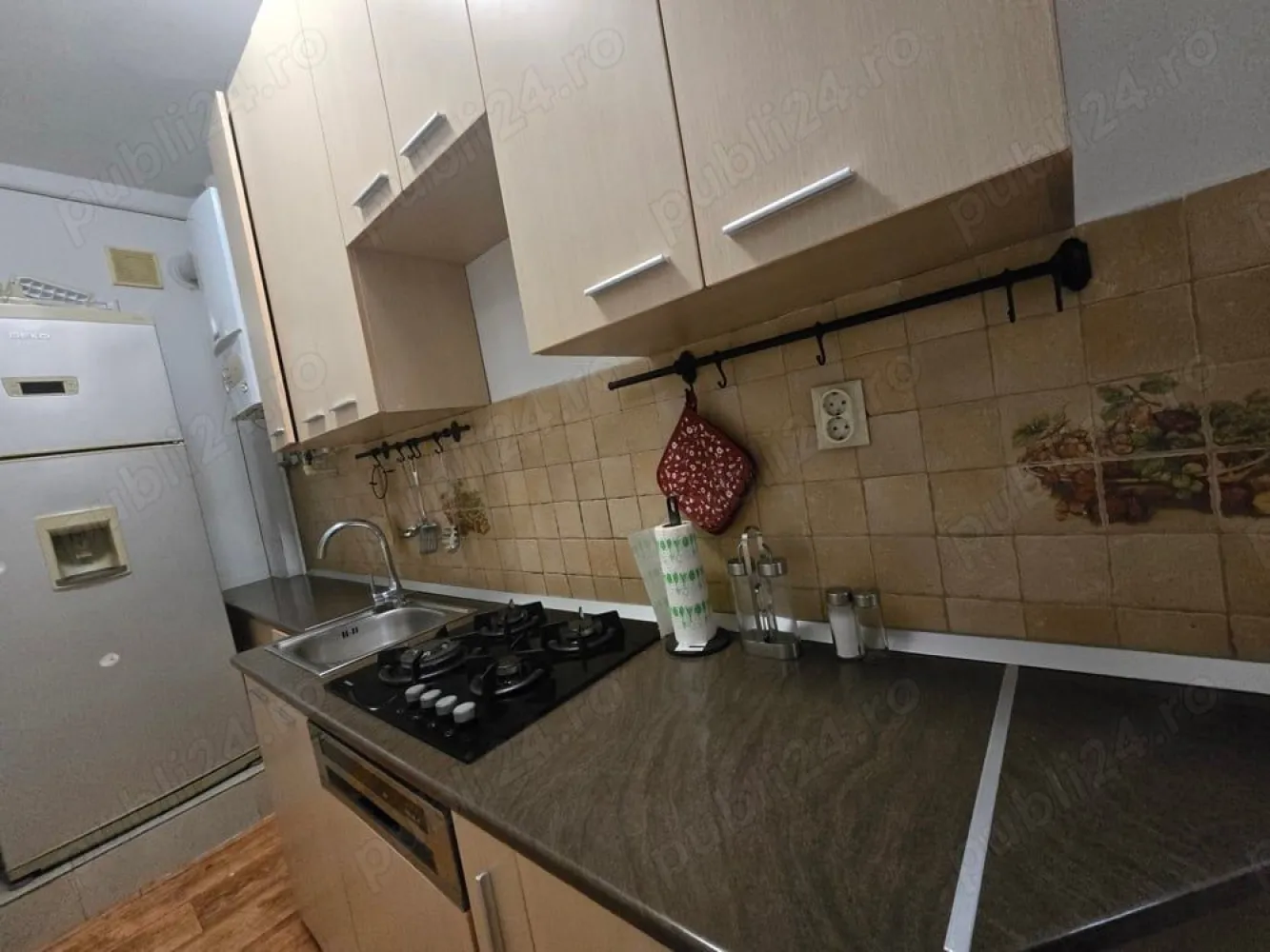 Apartament ultracentral Armeneasca 4camere 97mii