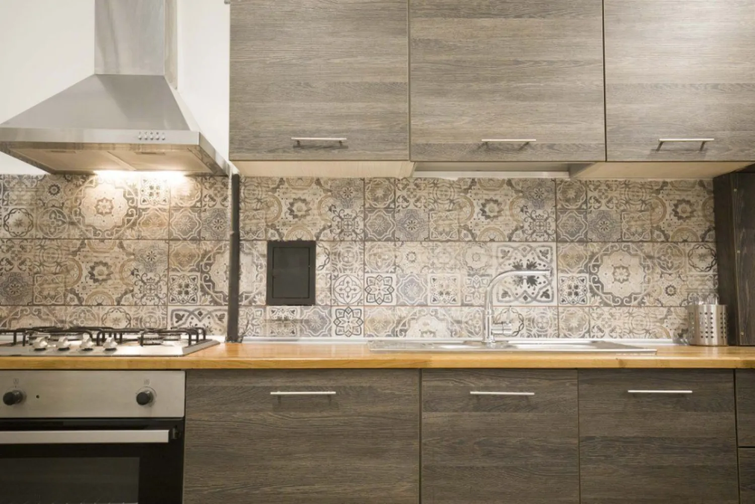 De vanzare Apartament cu 4 camere si dependite- Ultra central- strada sepcari 9