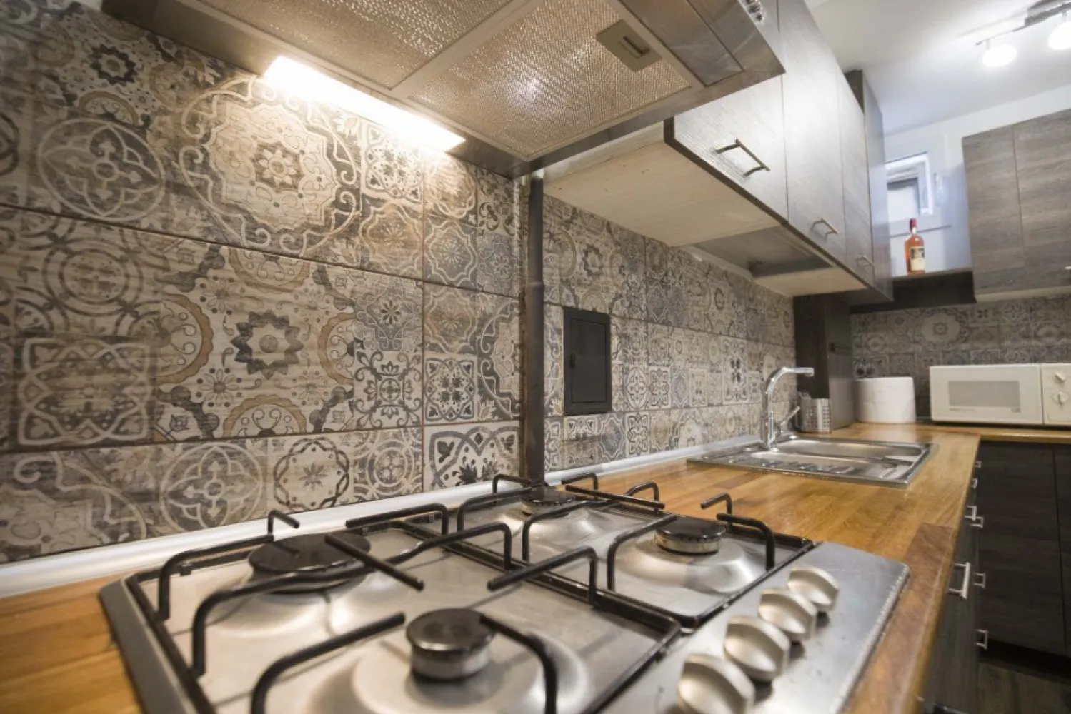 De vanzare Apartament cu 4 camere si dependite- Ultra central- strada sepcari 9
