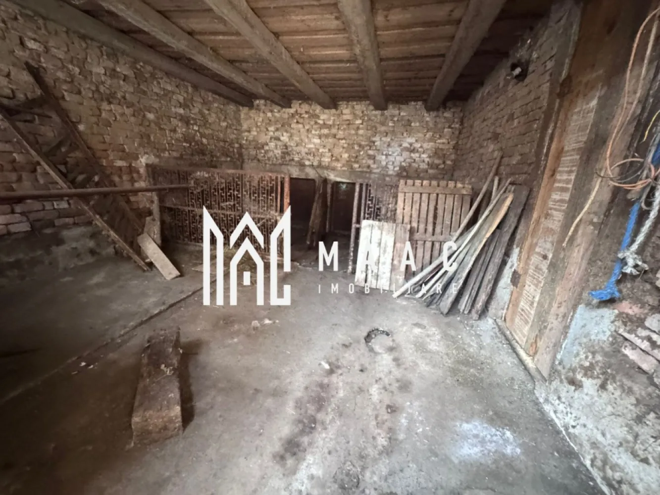 Casa individuala | 4 camere | 2 corpuri | zona Turnisor