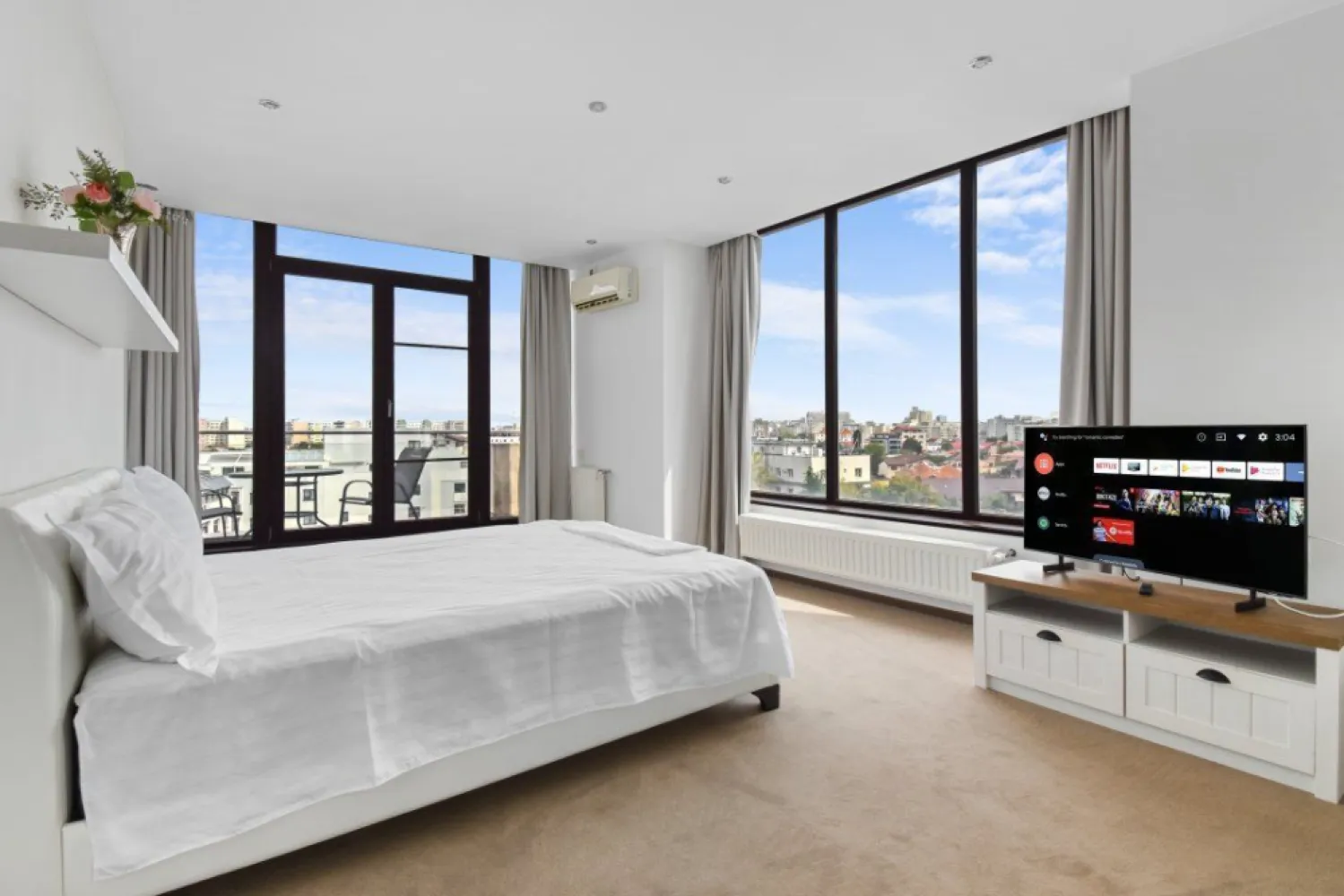 Spatiu pentru restaurant - intr-o cladire Apart-Hotel - Central + Parcare
