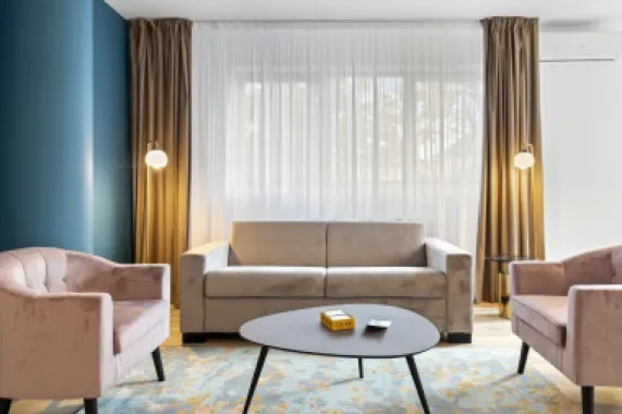 Spatiu pentru restaurant - intr-o cladire Apart-Hotel - Central + Parcare