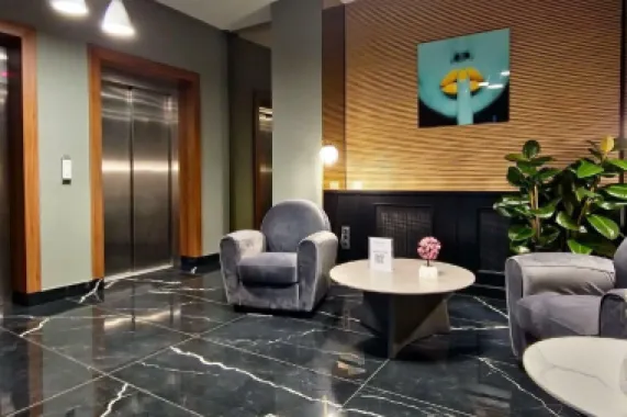 Spatiu pentru restaurant - intr-o cladire Apart-Hotel - Central + Parcare