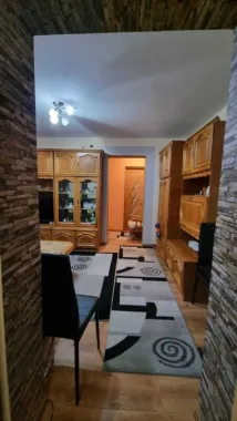 De vanzare apartament 3 camere