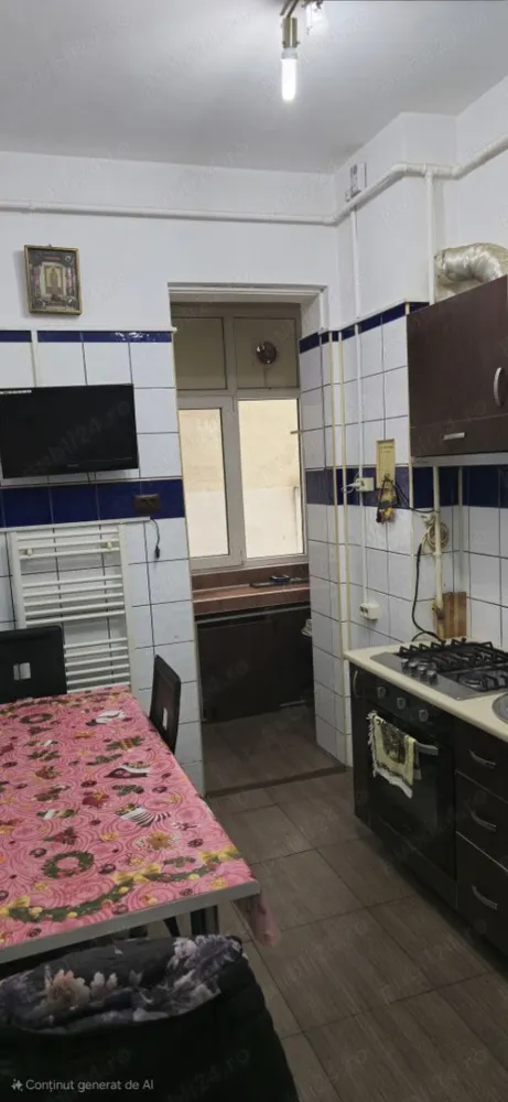 Apartament 2 camere Maria Rosetti - Apartament 2 camere decomandat zona Maria Rosetti str Logofăt Luca Stroici nr 16 A An construcție bloc 1939, fără risc seismic! Decomandat 57 m utili Etaj P 3 (parter înalt) Apartamentul deține o boxă, 3 poduri (depozitare), beneficiază de o curte interioară la comun! Îmbunătățiri: Parchet, gresie,faianță, termopan, centrală, usa metalică, etc! Apartamentul se vinde complet mobilat și utilat! NU COLABOREZ CU AGENȚII IMOBILIARE! NU OFER COMISION!!