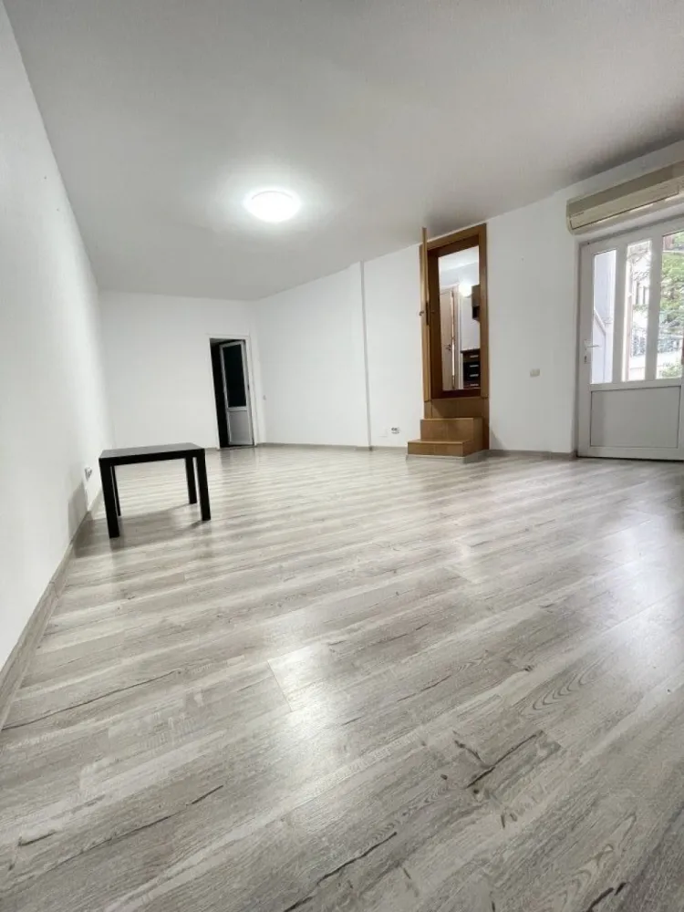 Direct Propietar - Vila de inchirat Herastau- Nicolae Caramfil