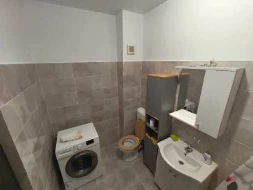 Garsoniera de inchiriat zona Fundeni