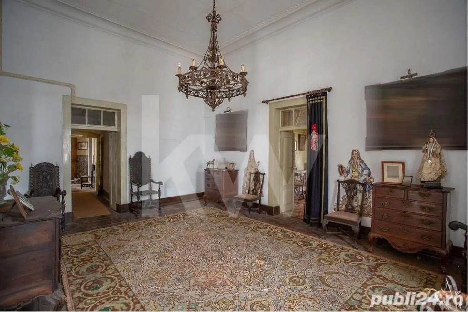 Se vinde Palatul Mesquita Pimentel
