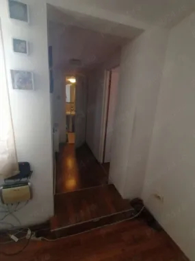 Casă la curte București sector 4