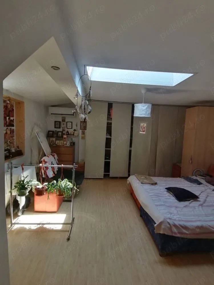 Casă la curte București sector 4