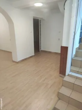 Vând casă vilă renovabilă Băneasa