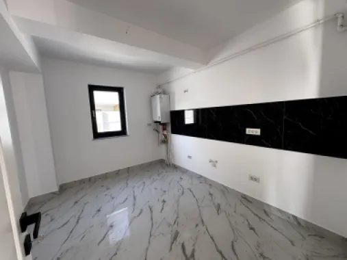 PROPRIETAR Casa Individuala P+1+M Noua la cheie /Doi cocosi Straulesti
