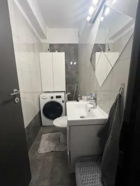 Casa 4 camere cu terasa si loc de parcare subteran