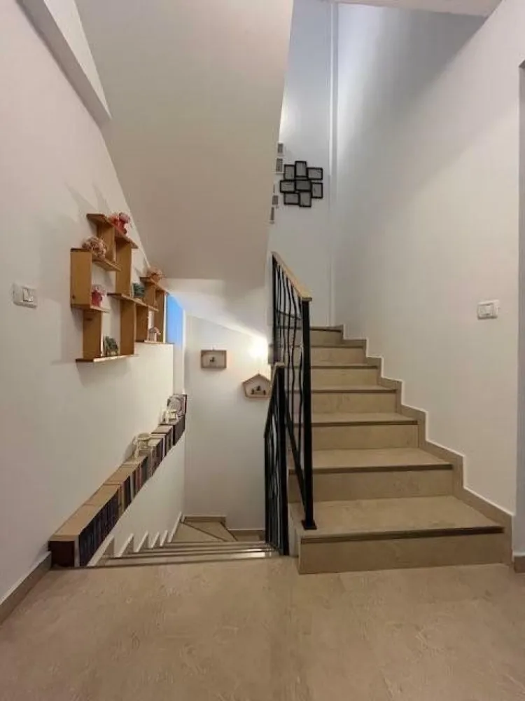 Casa 4 camere cu terasa si loc de parcare subteran