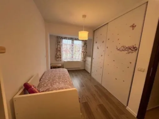 Casa 4 camere cu terasa si loc de parcare subteran