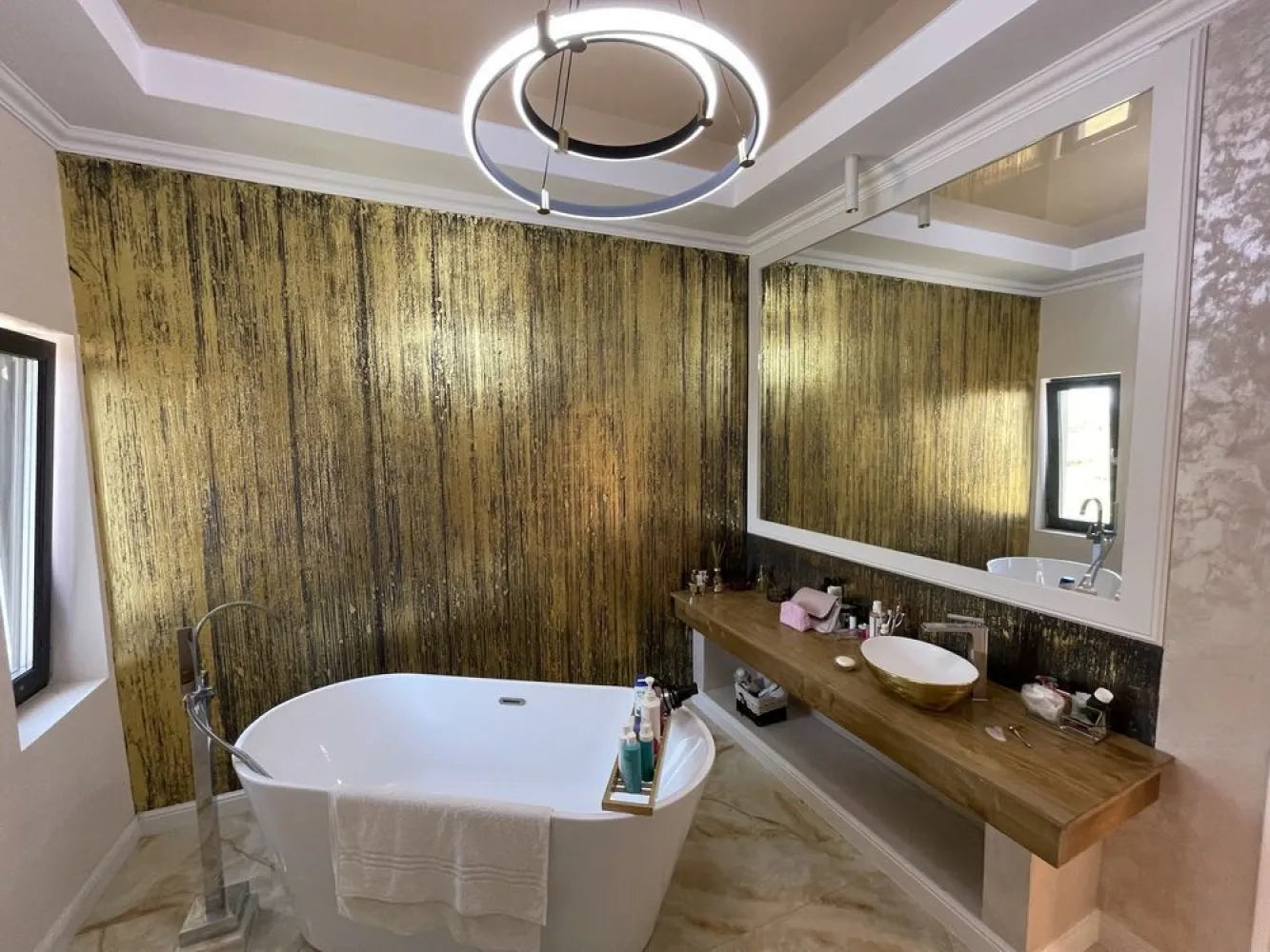 Vila cu piscina PREMIUM in Bucium