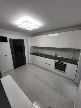 Vand apt. 2 cam. Soseaua Arcu tip vilă billa gara.