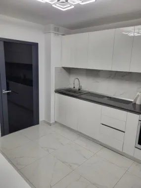 Vand apt. 2 cam. Soseaua Arcu tip vilă billa gara.