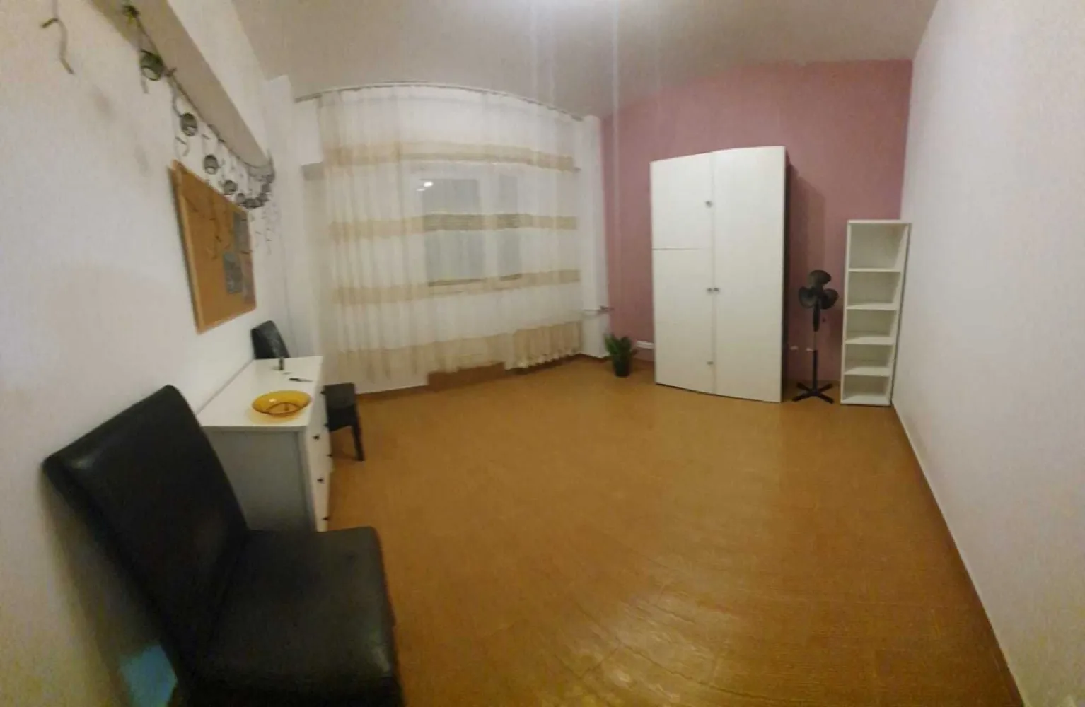 Inchirez apartament 13 septembrie de 2 camere transformat in 3 camere
