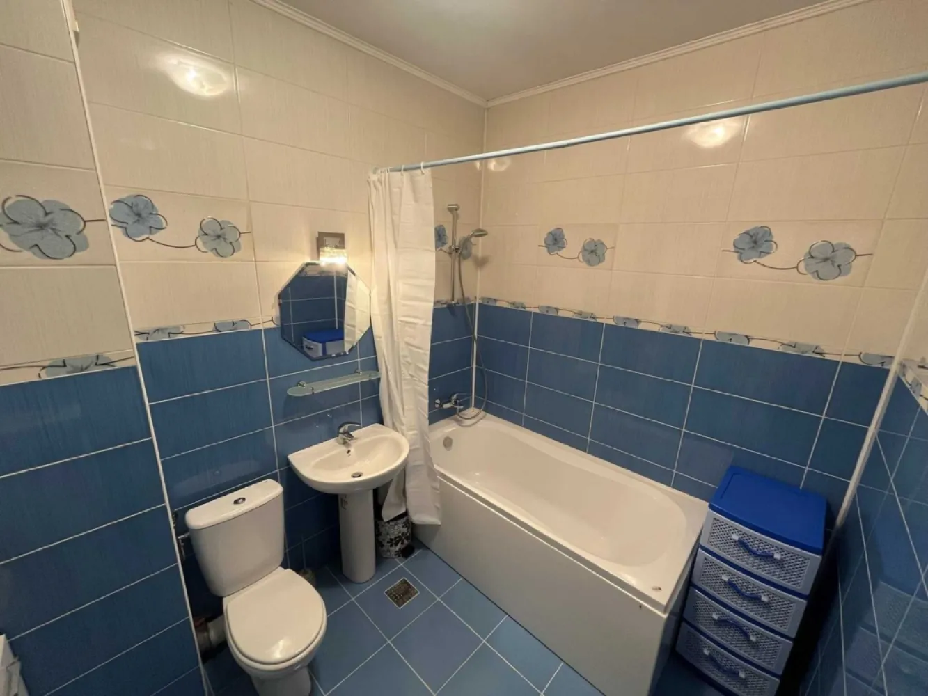 Apartament 2 cam mobilat, bloc 2011, suprafata utila 76mp