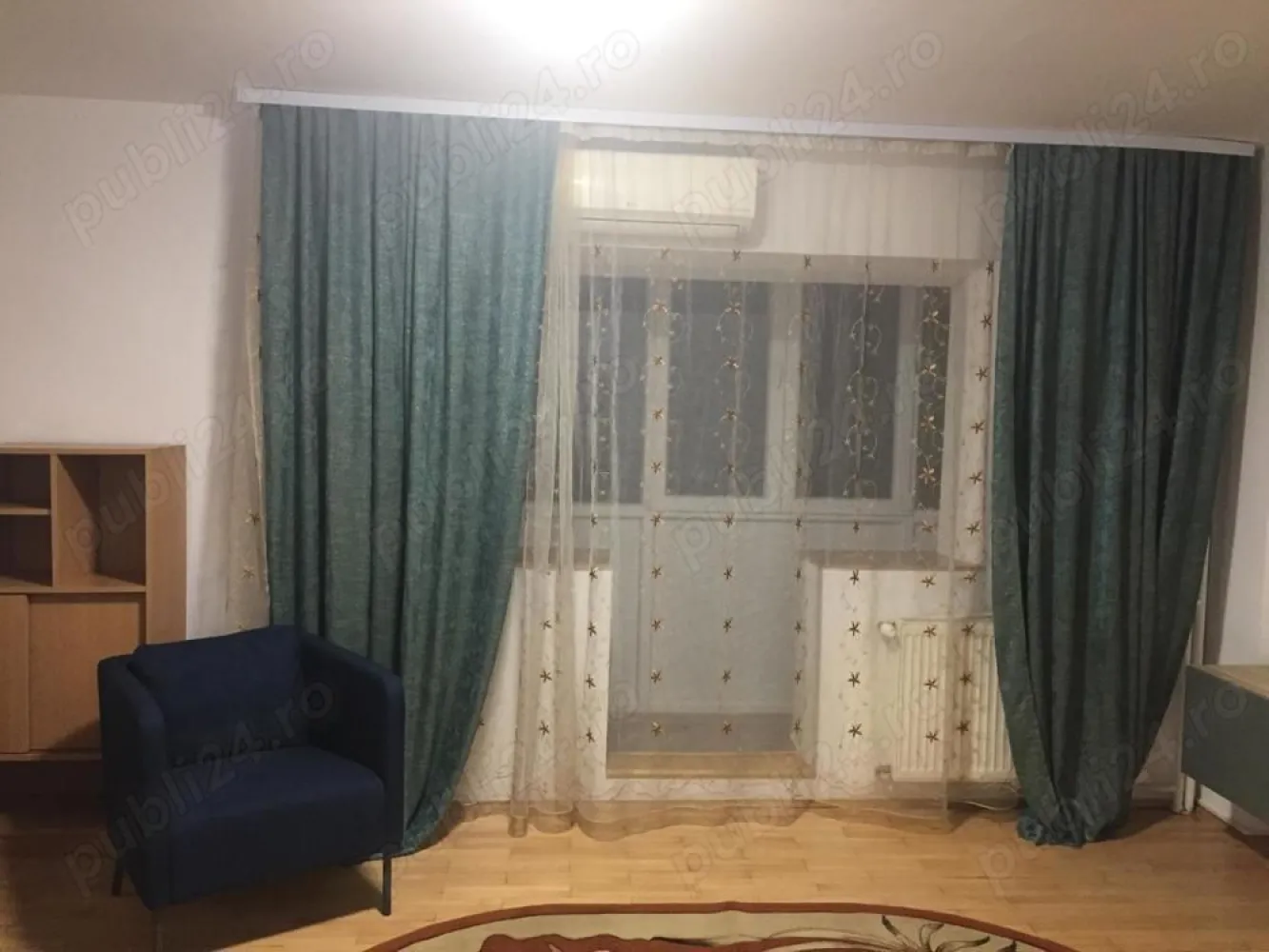 Tineretului - piata norilor - Particular inchiriez apartament cu 2 camere in Strada C-tin Radulescu Motru nr. 21, langa Piata Norilor. Apartamentul este situat langa Piarcul Tineretului, la 4 minute de statia de metrou Tineretului(M2). Este vorba de un apartament decomandat, luminos situat intr-un bloc reabilitat din anul 2021, foarte curat, la etajul 4 8 Detine aer conditionat, masina de spalat rufe, frigider, aragaz, dressing separat pentru haine, interfon. Pat dublu cu dim. 160*200 cm, bucatarie foarte mare. Contoare de apa si caldura cu citire radio, usa metalica. LOC PARCARE inclus! Apartamentul este liber si se poate viziona oricand. Nu oferim spre inchiriere persoanelor fumatoare sau cu animale domestice. Colaborez cu agentiile dar la comision negociat. Multumesc!