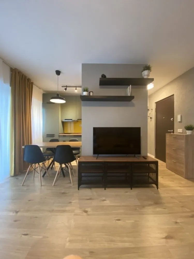 Lux | 2 camere, 2 bai | Terasa | Belvedere Residences - Inchiriez apartament 2 camere, 2 bai si terasa, cu design ultra modern situat in Belvedere Residences. Caracteristici: - suprafata 53 mp; - disponibil imediat; - complet mobiliat si utilat cu electrocasnice premium; - extrem de luminos, pozitionare excelenta (E) - proximitate metrou (3 min de mers pe jos) - proximitate centre comerciale, numeroase sali de sport (2-5 min), Kaufland (4 min), shop (2 min), mall (Promenada), parcuri (Tei, Herastrau); - parchet, incalzire in pardoseala; - geam termopan; - terasa; - canapea extensibila; - electrocasnice complet incorporabile: masina de spalat vase, masina de spalat rufe cu uscator, 2 aparate de A/C, 1 televizor Samsung Smart, hota si plita incorporabila, frigider No Frost incorporabil, cuptor electric si incorporabil, cuptor cu microunde incorporabil, centrala termica, incalzire pardoseala. Inchiriere pe termen lung, preferabil 24 luni. Nu se accepta animalele de companie. Se percepe 1 luna chirie + 2 luni garantie.
