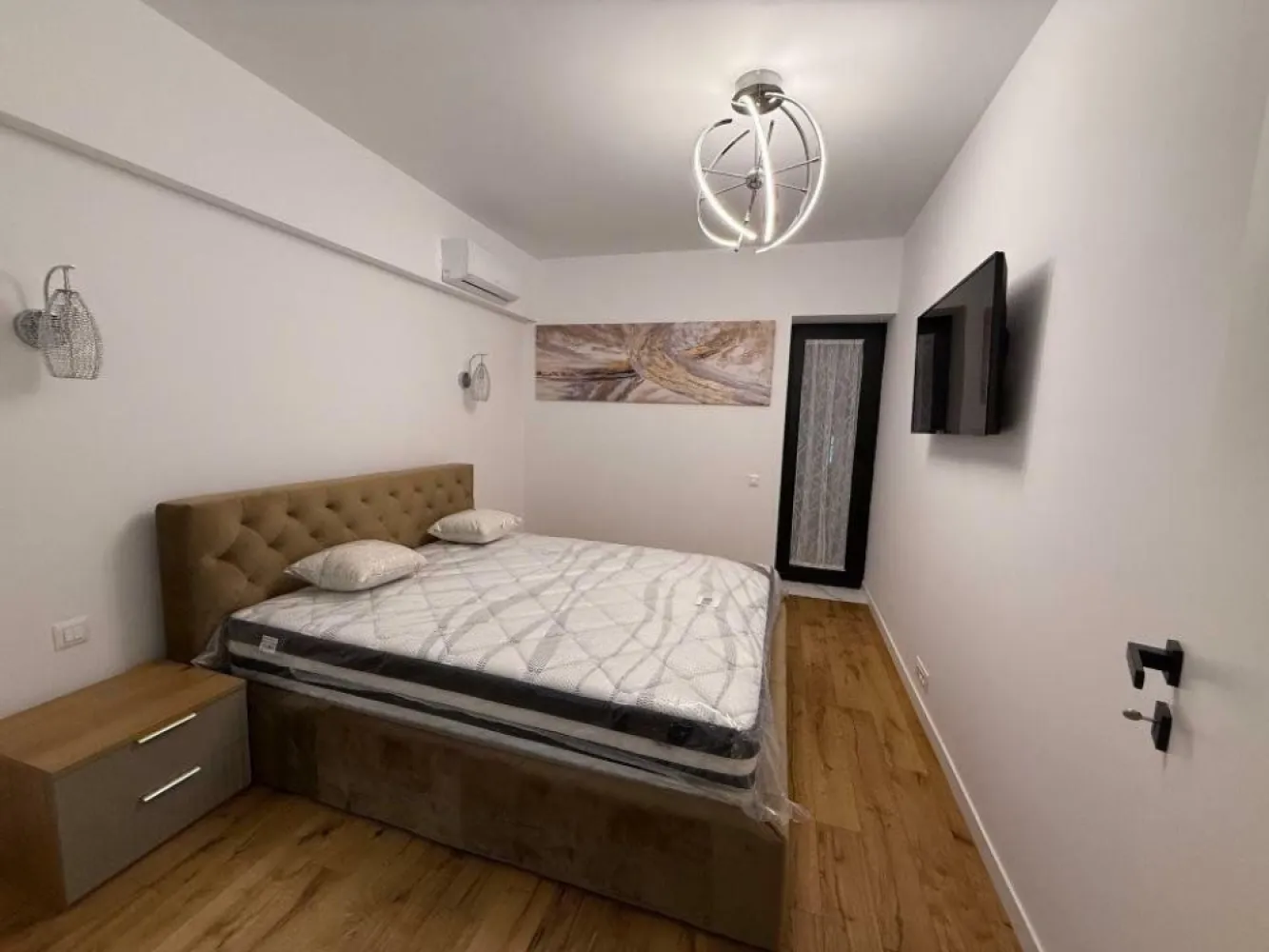 Închiriere apartament 2 camere Complex Rezidenţial One Cotroceni - proprietar