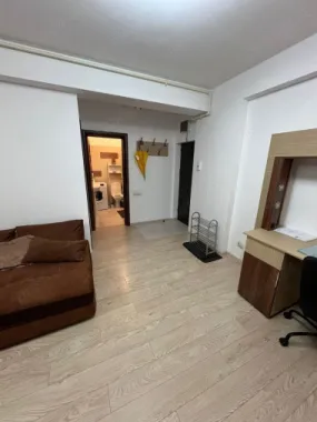 Particular - închiriez 2 camere - metrou Gorjului