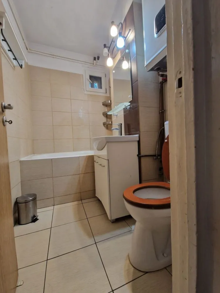 Apartament 3 camere Dna Ghica- centrala proprie