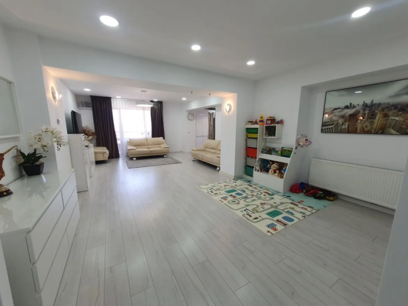 Apartament 3 camere 120mp utili