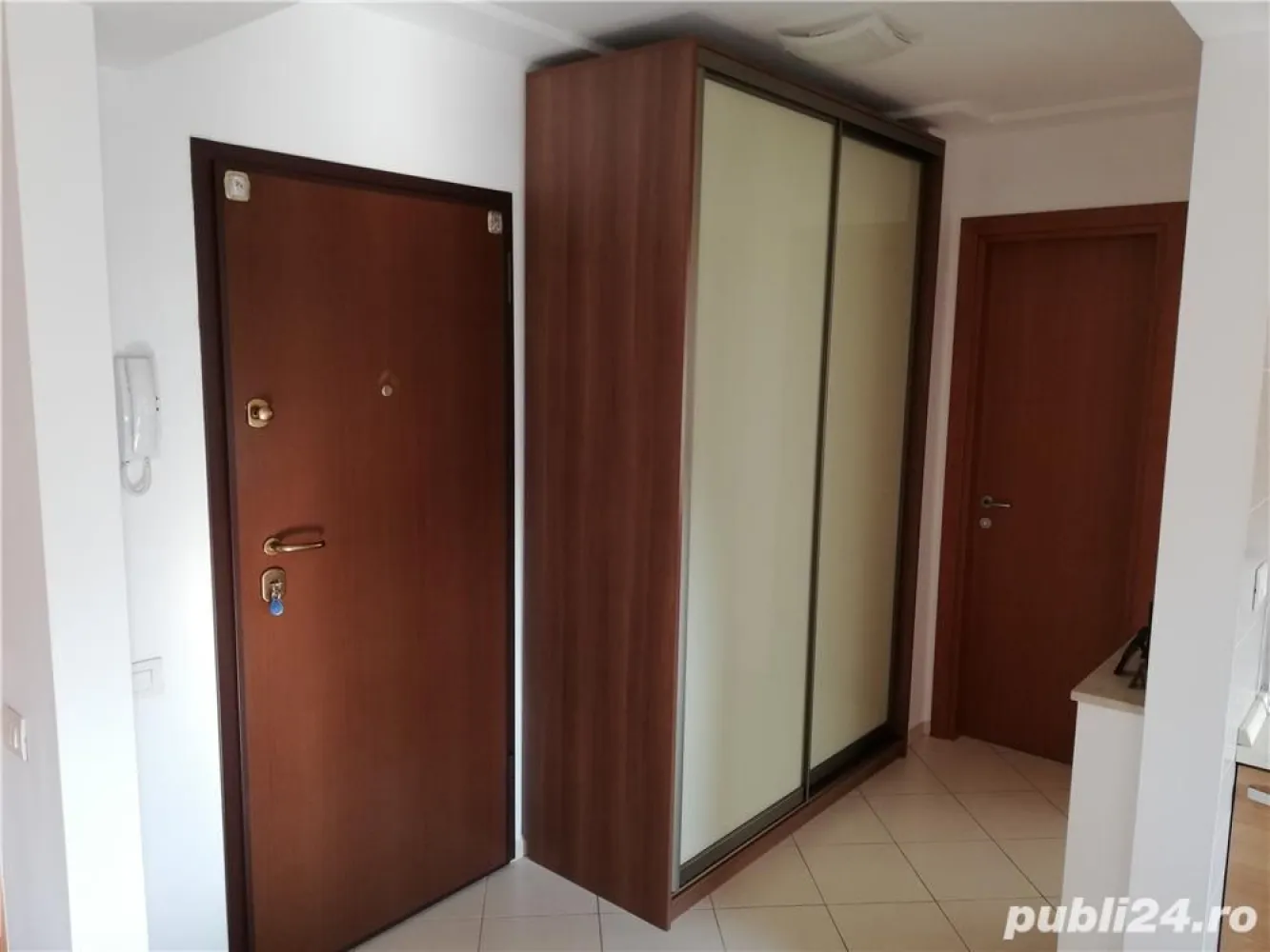 Proprietar vând apartament 3 camere zona Decebal Theodor Speranția