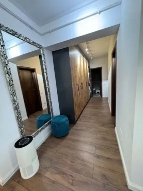 3 Camere cu 2 locuri de parcare (Negociabil) - Proprietar