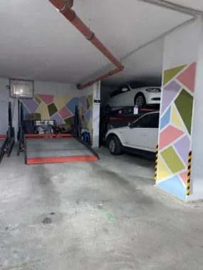 3 Camere cu 2 locuri de parcare (Negociabil) - Proprietar