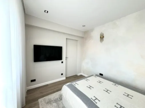Apartament Lux 3 camere (2 parcari incluse)