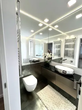 Apartament Lux 3 camere (2 parcari incluse)
