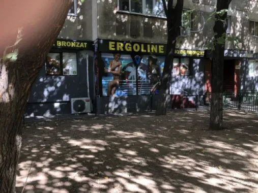 SPATIU COMERCIAL -RAHOVA-margeanului scara acces exterior INTABULATA