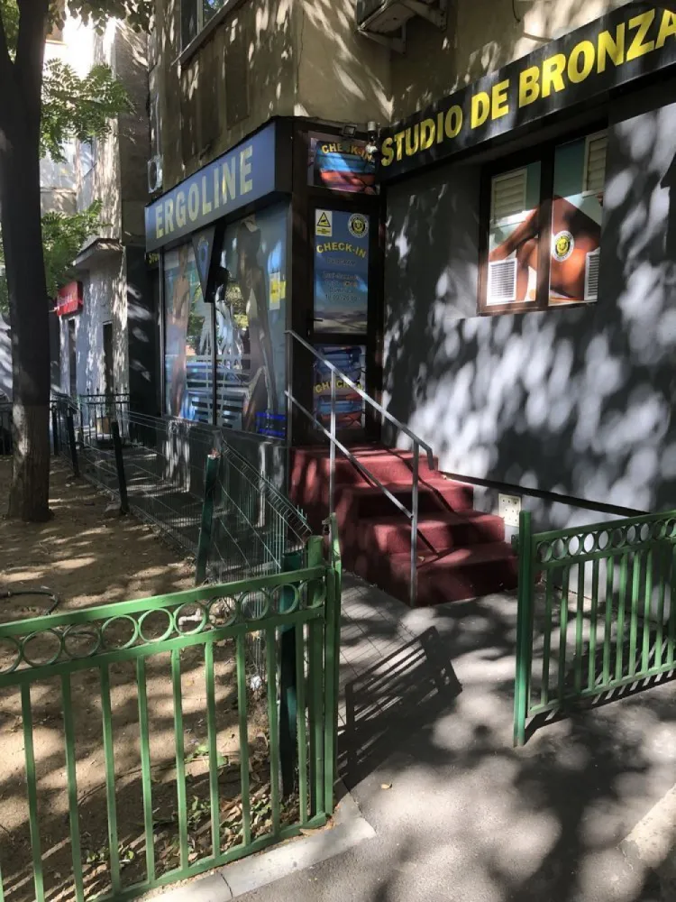SPATIU COMERCIAL -RAHOVA-margeanului scara acces exterior INTABULATA