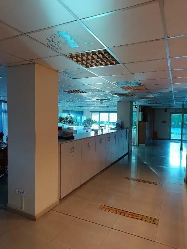 Hală logistică + Spaţii Birouri
