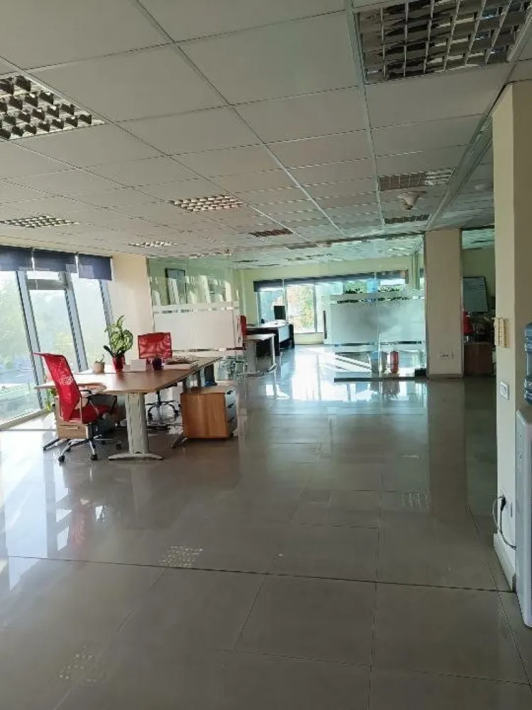 Hală logistică + Spaţii Birouri
