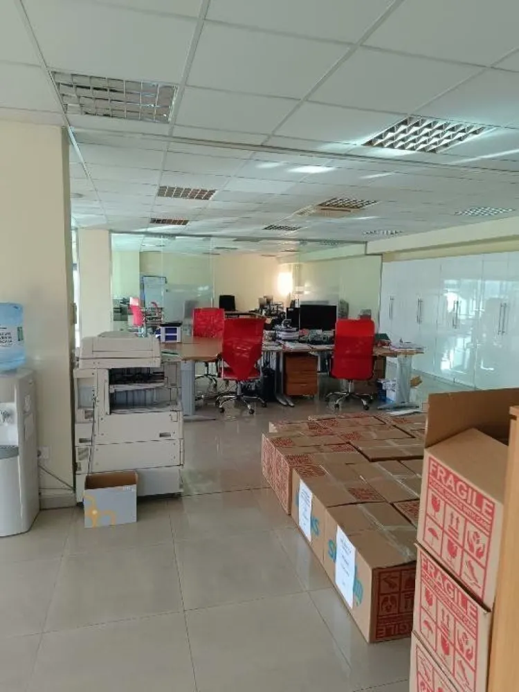 Hală logistică + Spaţii Birouri