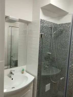brasadas.com vinde ap. cu 4 camere DECOMANDATE Păcurari.