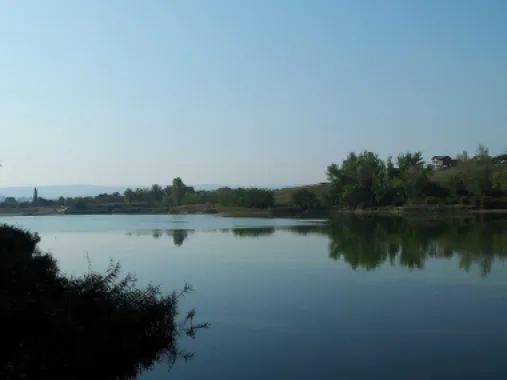 Vand/Inchiriez Casa 460mp+teren 1090mp Lac Ezareni - 1250euro/mp