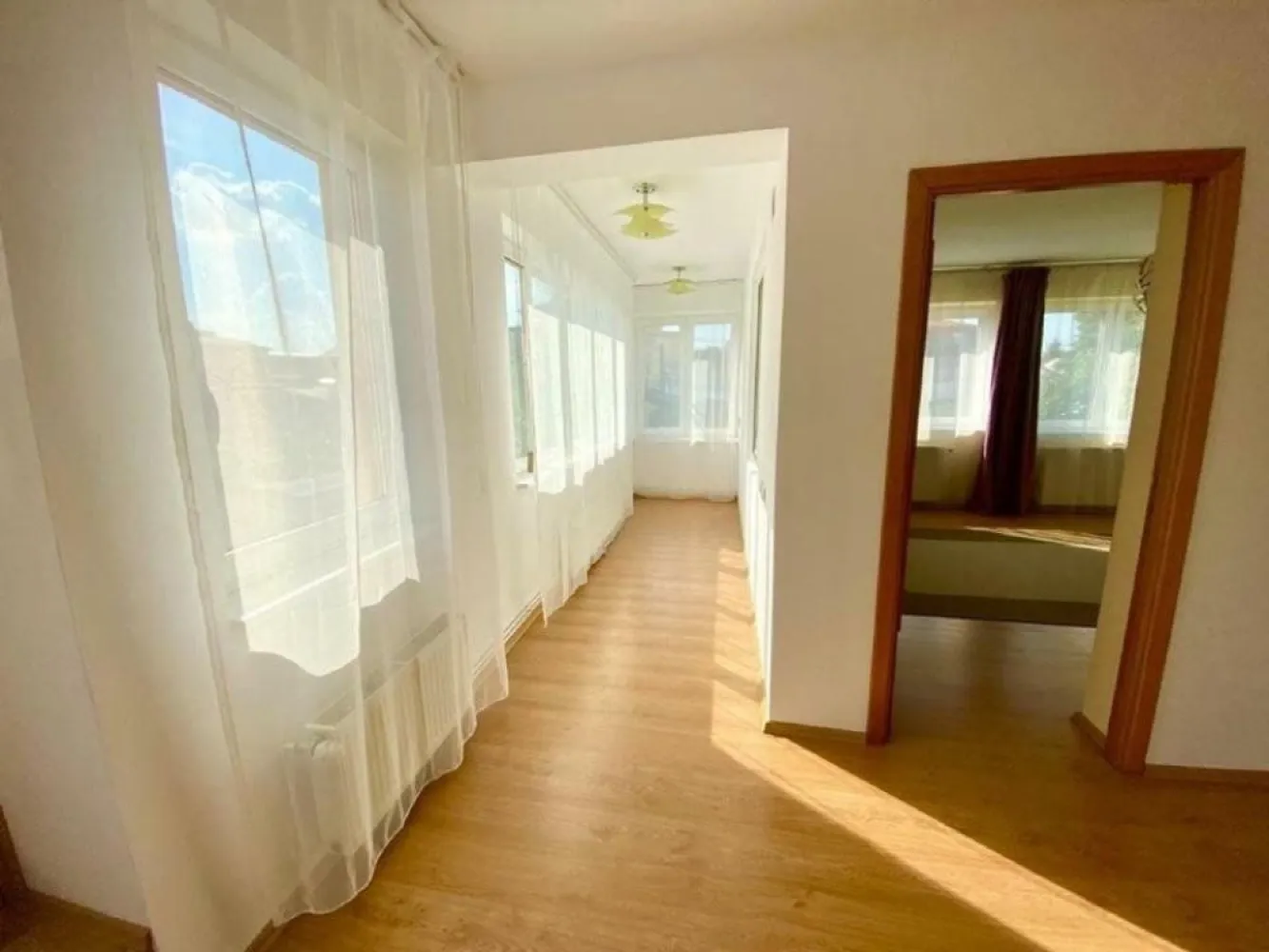 Vila luminoasa Crangasi/ Giulesti, 245 MP construiti, utilitati, 340000 EUR