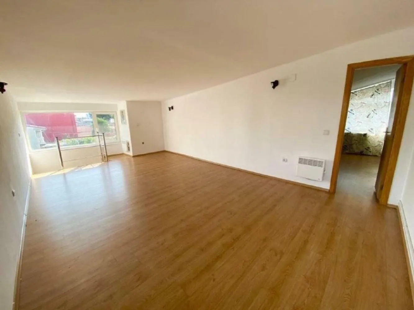 Vila luminoasa Crangasi/ Giulesti, 245 MP construiti, utilitati, 340000 EUR