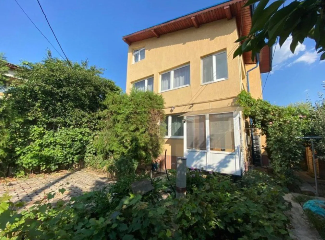 Vila luminoasa Crangasi/ Giulesti, 245 MP construiti, utilitati, 340000 EUR